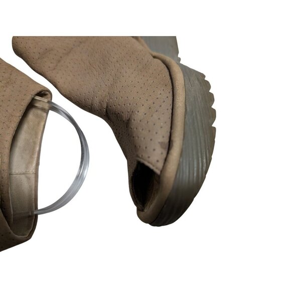Fly London Ypul Perforated Tan Suede Peep Toe Wedge Sandals Size 39 / US 8-8.5 - Picture 4 of 8
